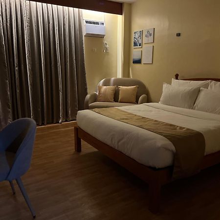 Rufana Suites Moalboal Esterno foto