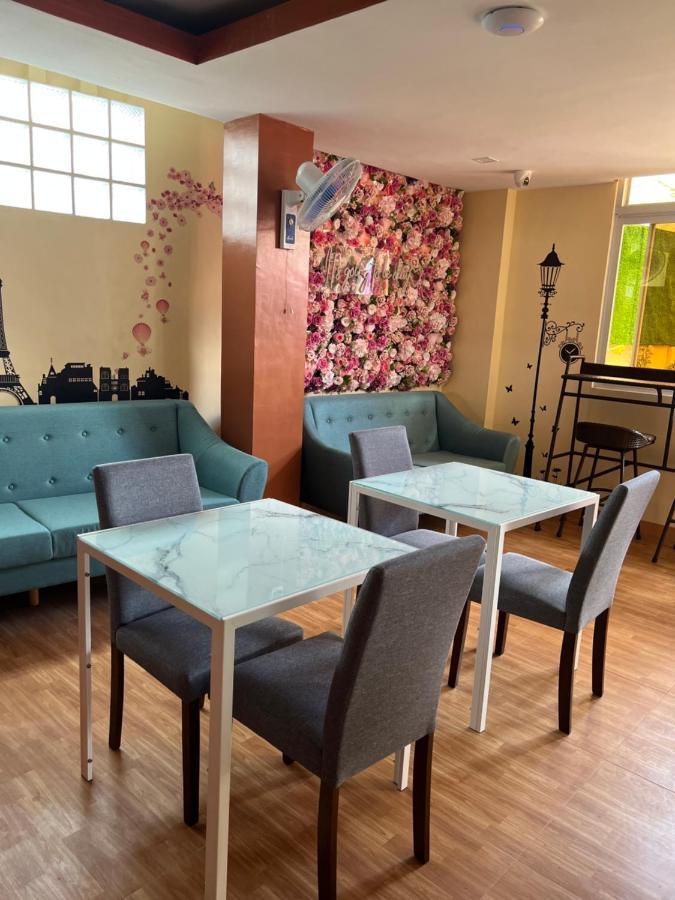 Rufana Suites Moalboal Esterno foto