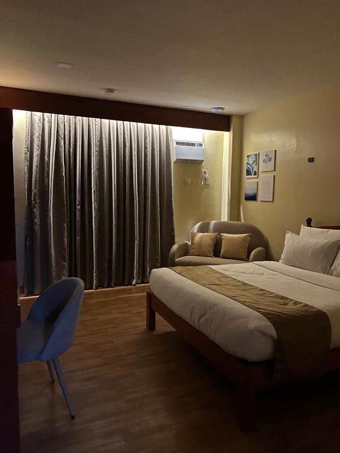 Rufana Suites Moalboal Esterno foto