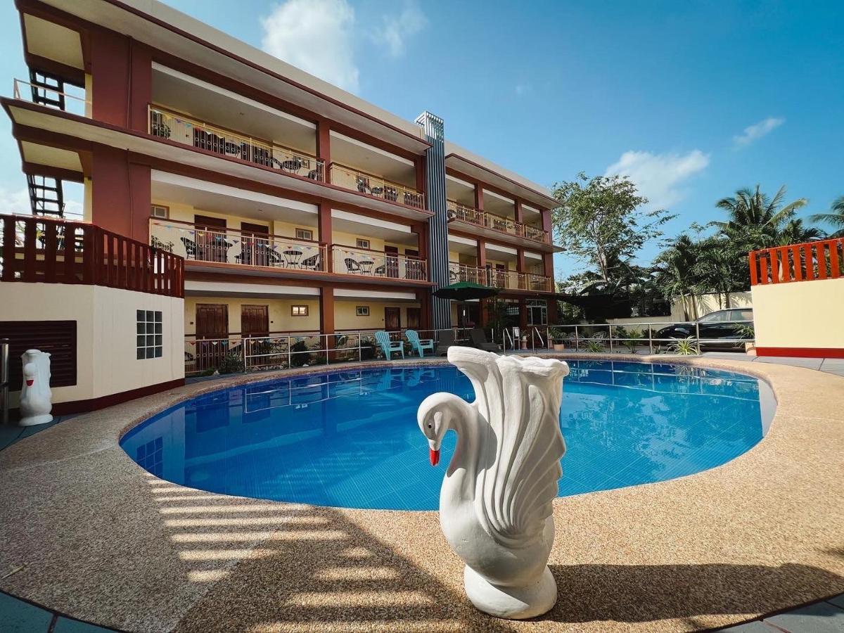 Rufana Suites Moalboal Esterno foto