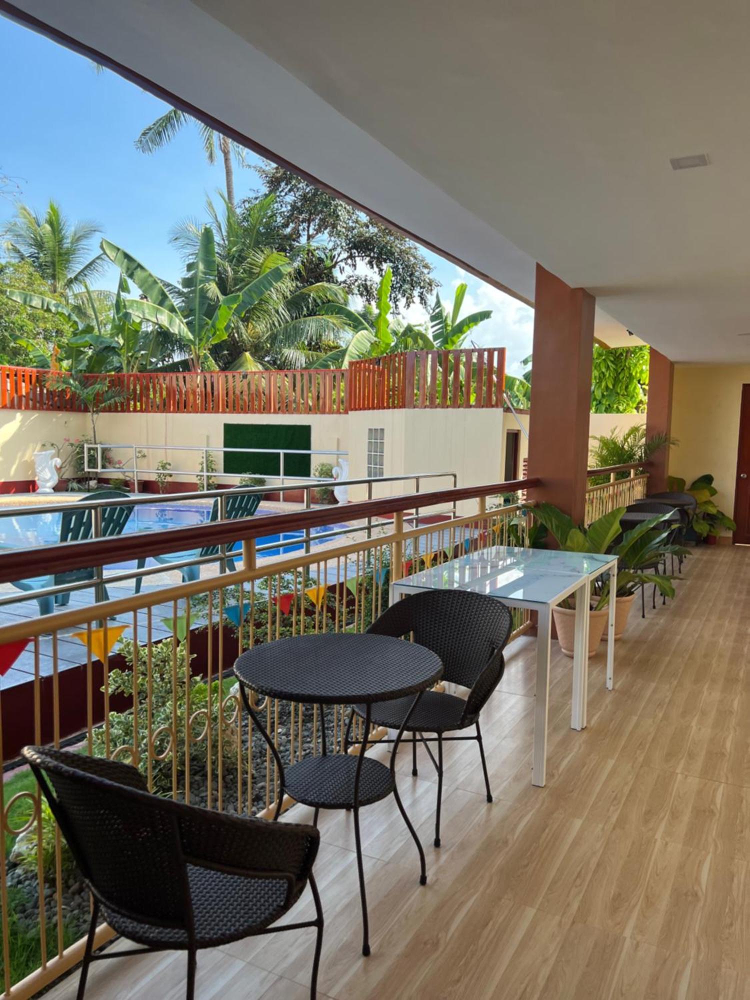 Rufana Suites Moalboal Esterno foto